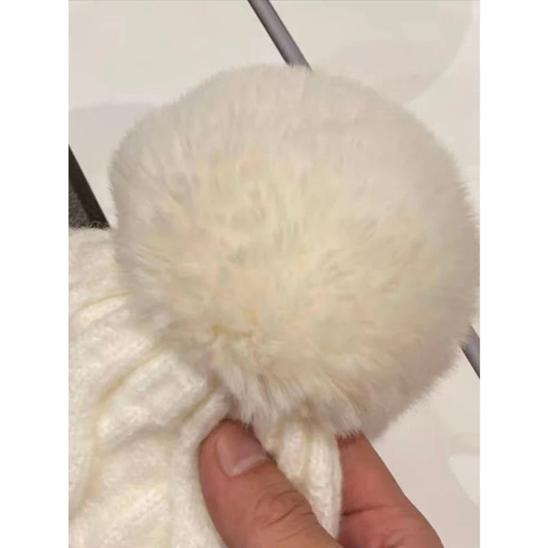 Gorro Feminino Grosso de Inverno com Pompom