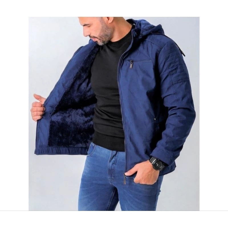 Jaqueta Masculina em Sarja com Capuz e Bolsos Forrados
