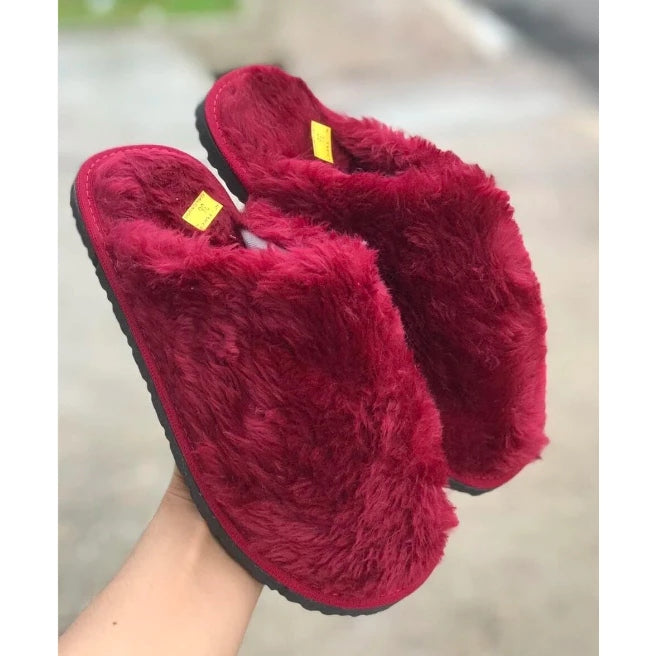 Kit com 2 Pantufas Unissex de Pelúcia Antiderrapante